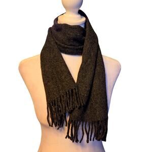 Vintage Chic Charcoal Gray Neiman Marcus Lambswool Fringed Scarf Unisex 48x11"